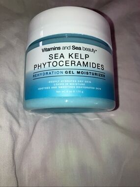 Vitamins and Sea Beauty Sea Kelp Phytocermides Rehydration Gel Moisturizer